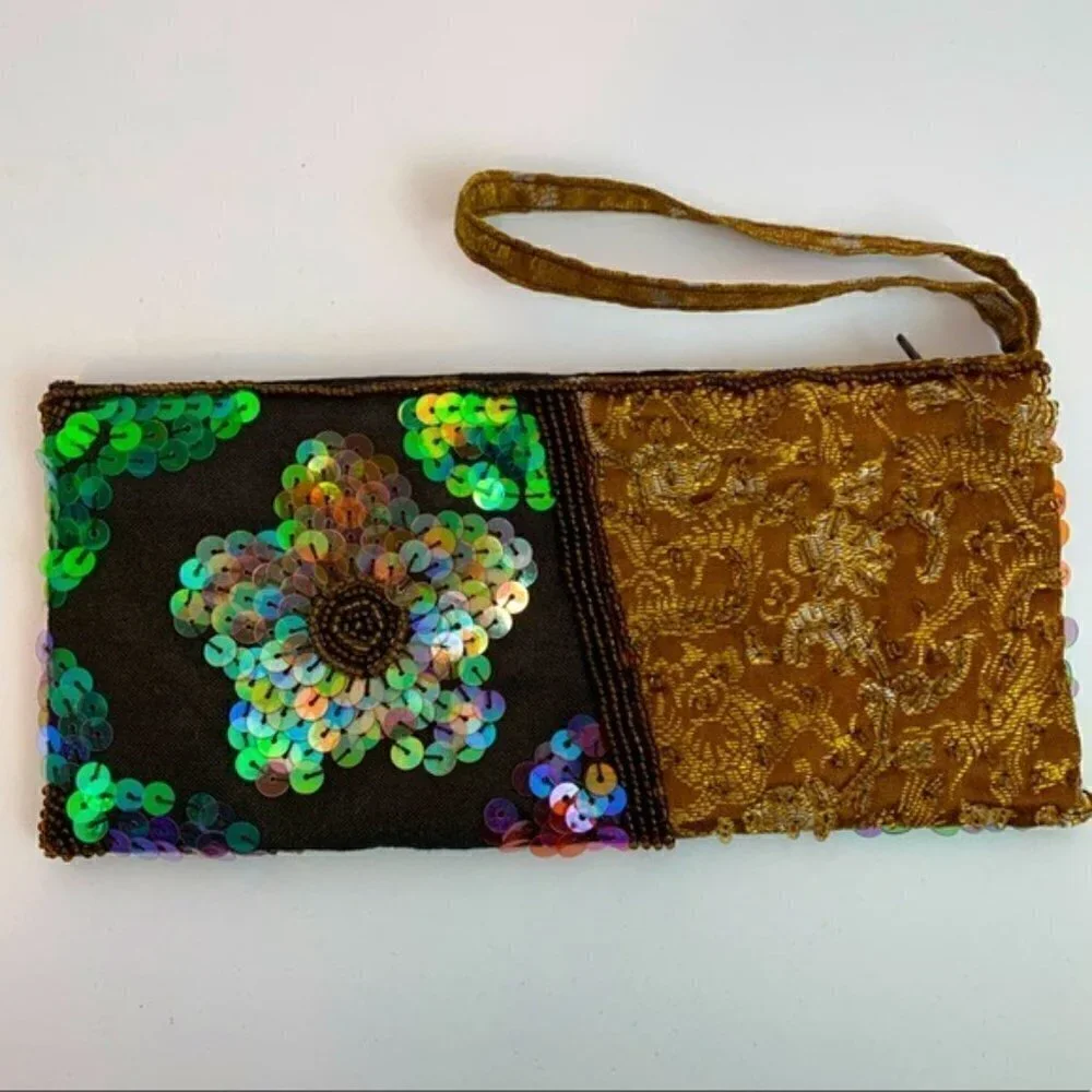 Handmade Sequins Embroidered Embellished Wristlet